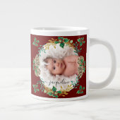 1e kerst als oma Foto Holly Pine Cones Extra Grote Beker (Rechts)