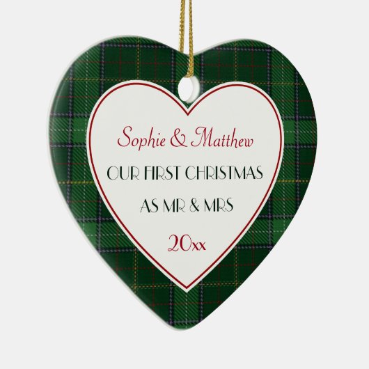 1e Kerstmis Getrouwd Green Plaid Gift Hart Keramisch Ornament (Rechts)