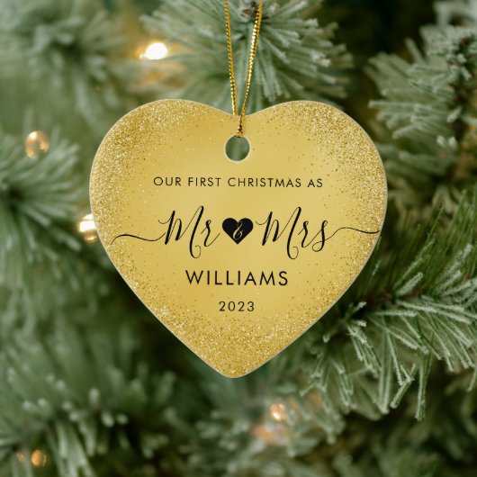 1e Kerstmis Getrouwd Mr. Mrs. Simple Heart Foto Keramisch Ornament (Boom)