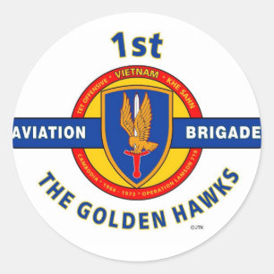 1E LUCHTVAARTBRIGADE VIETNAM "GOLDEN HAWKS" RONDE STICKER