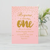 1e Verjaardag Blush Pink & Gold Confetti Uitnodigi Kaart (Staand voorkant)