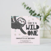 1er anniversaire Sloth Birthday Invitation (Debout devant)