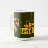 1re division de cavalerie UH-1 Huey Pilot Mug (Devant gauche)