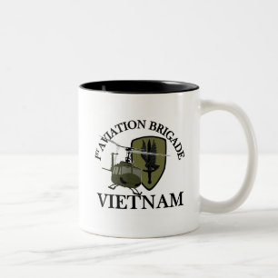 1st AVN BDE Vietnam Vet Huey Tweekleurige Koffiemok