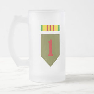 1st I.D. met het Lint van de Dienst van Vietnam Matglas Bierpul