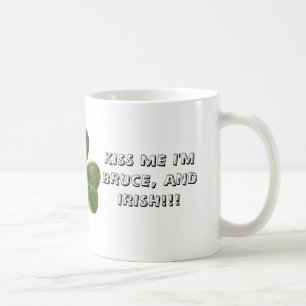 200px-Irish_clover, KISS ME IK BEN BRUCE, EN IRIS. Koffiemok