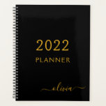 2022 Or noir Féminin Monogramme Nom Moderne<br><div class="desc">2022 Or et noir Monogramme Ajoutez votre propre nom de Script Planificateur d'événement de mariage de calendrier 2022. Cela fait le cadeau parfait pour un 16e anniversaire, un mariage, une douche de mariée, un anniversaire, une baby shower ou une soirée d'enterrement de vie de jeune fille pour quelqu'un qui aime...</div>