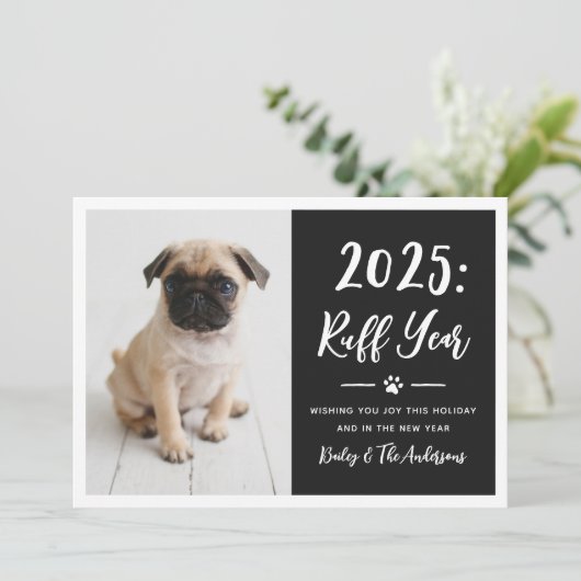 2022 Ruff Year Black Funny Dog Photo Feestdagenkaart (Staand voorkant)