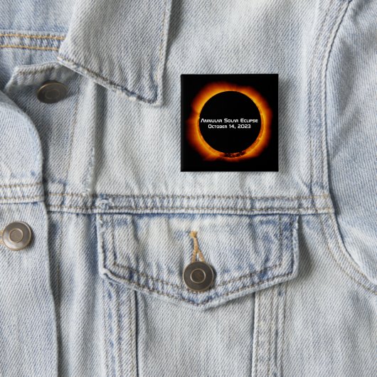 2023 Annulaire Zonsverduistering Vierkante Button 5,1 Cm (In situ)