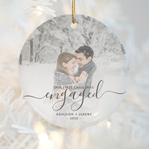 2023 Eerste kerst verloofd foto grijs schrift Keramisch Ornament