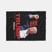 2024 Gevecht Gevecht 13 juli Trump Rally Fleece Deken (Voorkant (Horizontaal))