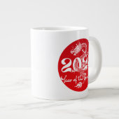 2024 Jaar van de draak rood wit Extra Grote Beker (Voorkant rechts)