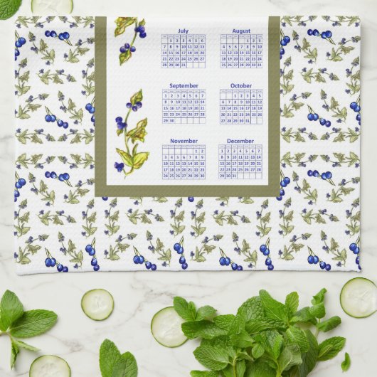 2024 Kalender Bosbessen Gestempelde Bladeren, wit Theedoek (Gevouwen)