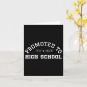 2025 gepromoveerd tot High School Afstuderen 2028 Kaart (Gele Bloem)