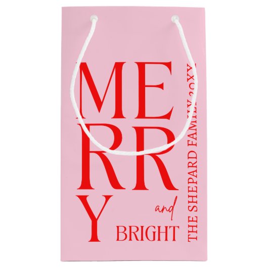 2025 Modern Merry and Bright Red Pink Christmas Klein Cadeauzakje (Achterkant)