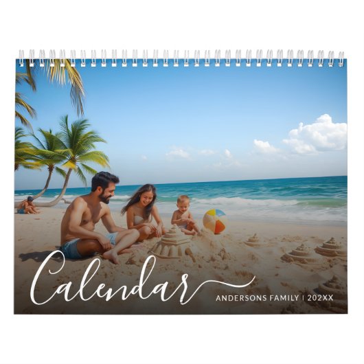 2025 Modern Script 13 Familiefoto's Kalender (Hoes)