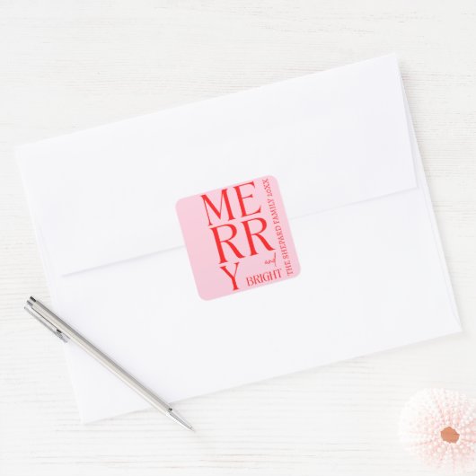 2025 Moderne vrolijke en felrode roze kerst Vierkante Sticker (Envelop)
