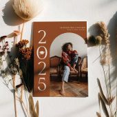 2025 Terracotta Arch Afstuderen Aankondiging