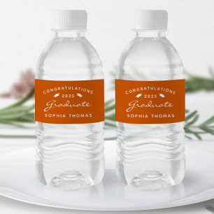 2026 Verbrand Oranje Witte Script Pet Graduation Waterfles Etiket