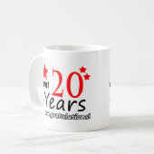 20 jaar gedenkdag koffiemok (Voorkant links)