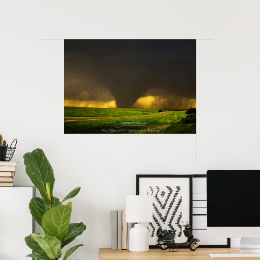 20" x 30", affiche Tornado (Bureau à domicile)