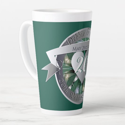 20e bruiloft Jubileum Emerald Heart Medallion Latte Mok (Linkerhoek)