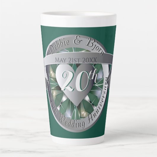 20e bruiloft Jubileum Emerald Heart Medallion Latte Mok (Voorkant)