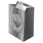 25e anniversaire d'argent Sac cadeau moyen (Devant Angle)