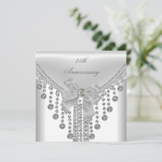 25e verjaardag Witte Zilveren Overlay Boog Sieraad Kaart (Staand voorkant)