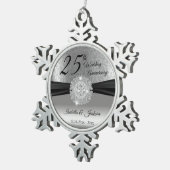 25e Zilverweddenschap Jubileum Tin Sneeuwvlok Ornament (Rechts)