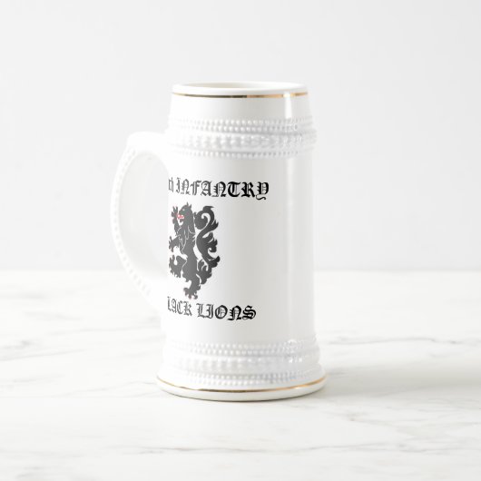 28e INF zwarte leeuwen Bierpul (Voorkant links)