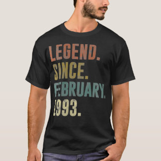 29e verjaardag  Legende vrouw sinds februari T-shirt