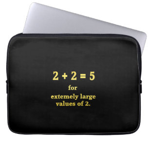 2 + 2 = 5 Grappige Wiskunde Grap Laptop Sleeve