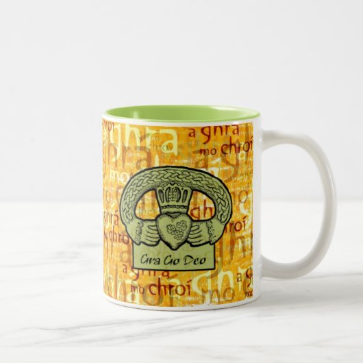 2 Couleurs Amour de tasse de Claddagh d'Irlandais pour (Droit)
