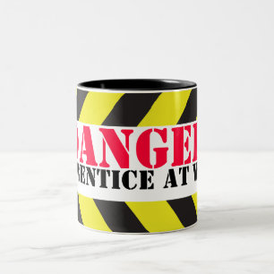 2 Couleurs Apprenti de danger à la tasse de travailleurs de