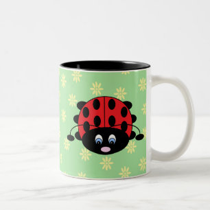 2 Couleurs Coccinelle avec la tasse de fleurs