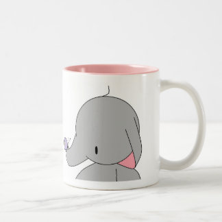 2 Couleurs éléphant avec la tasse de papillon