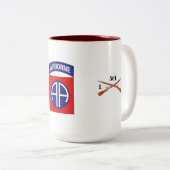 2 Couleurs ęr Tasse aéroportée d'infanterie (Devant droit)