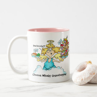 2 Couleurs Le moucheron choisissent sagement la tasse