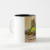 2 COULEURS LE PAPA N'EST PAS MAUVAIS : SOURIS : TASSE (Devant gauche)