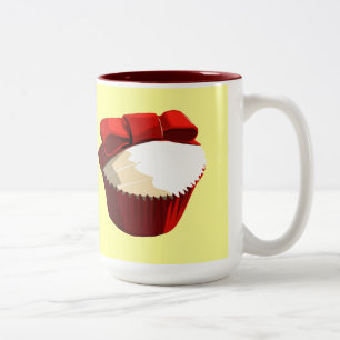 2 Couleurs Petit gâteau rouge de velours avec la tasse d'arc