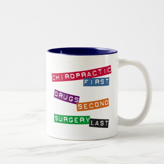 2 Couleurs Première tasse de chiropractie (Droit)