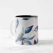 2 Couleurs Tasse à café florale bleue. (Devant gauche)