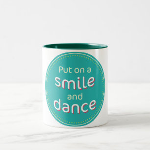 2 Couleurs Tasse de café de sourire et de danse