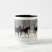 2 COULEURS TASSE DE CHEVAUX SAUVAGES (Centre)