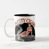 2 Couleurs Tasse de "fille de bikini" de cigares de Sin City (Gauche)