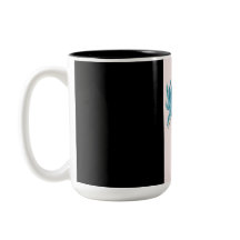 tasse de fleurs bleues