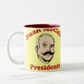 2 Couleurs Tasse de Juan McCain Presidente (Gauche)