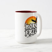2 Couleurs Tasse Graphique Aigle Né Libre (Devant droit)