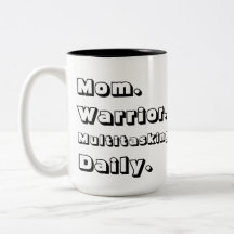 Tasse noir quotidienne multitâche de guerrière de